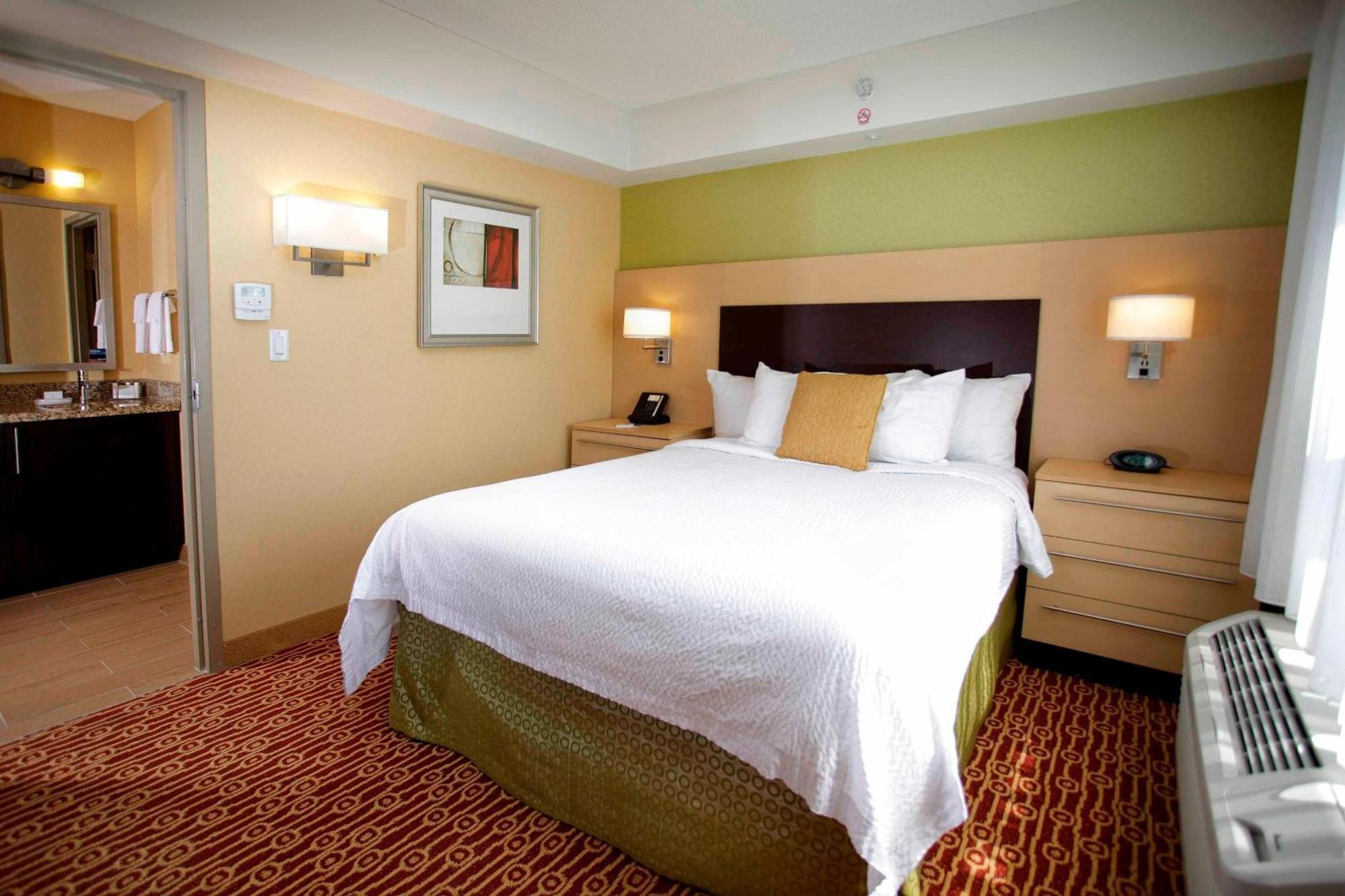 Towneplace Suites By Marriott Sudbury Exterior foto